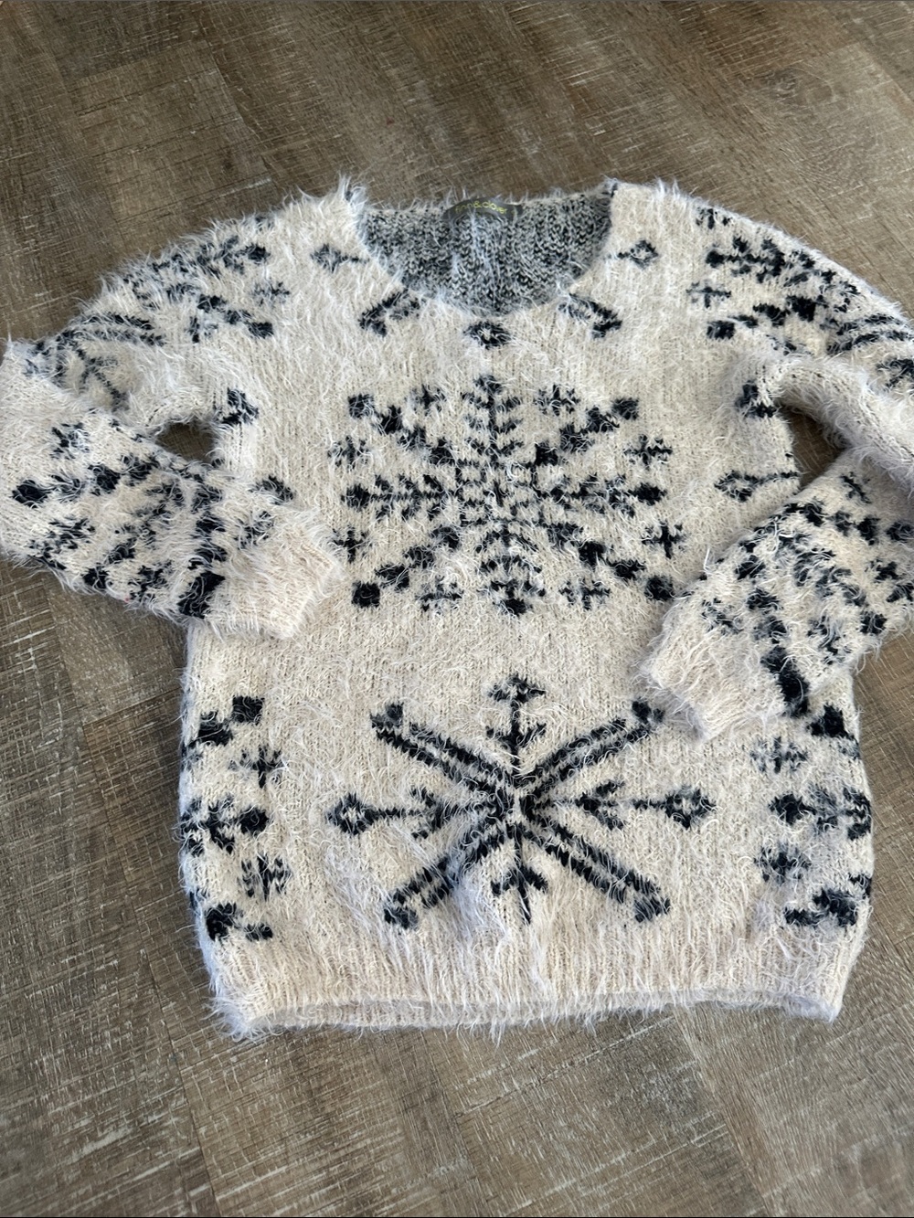 Cozy Women's Cream Fuzzy Snowflake Sweater